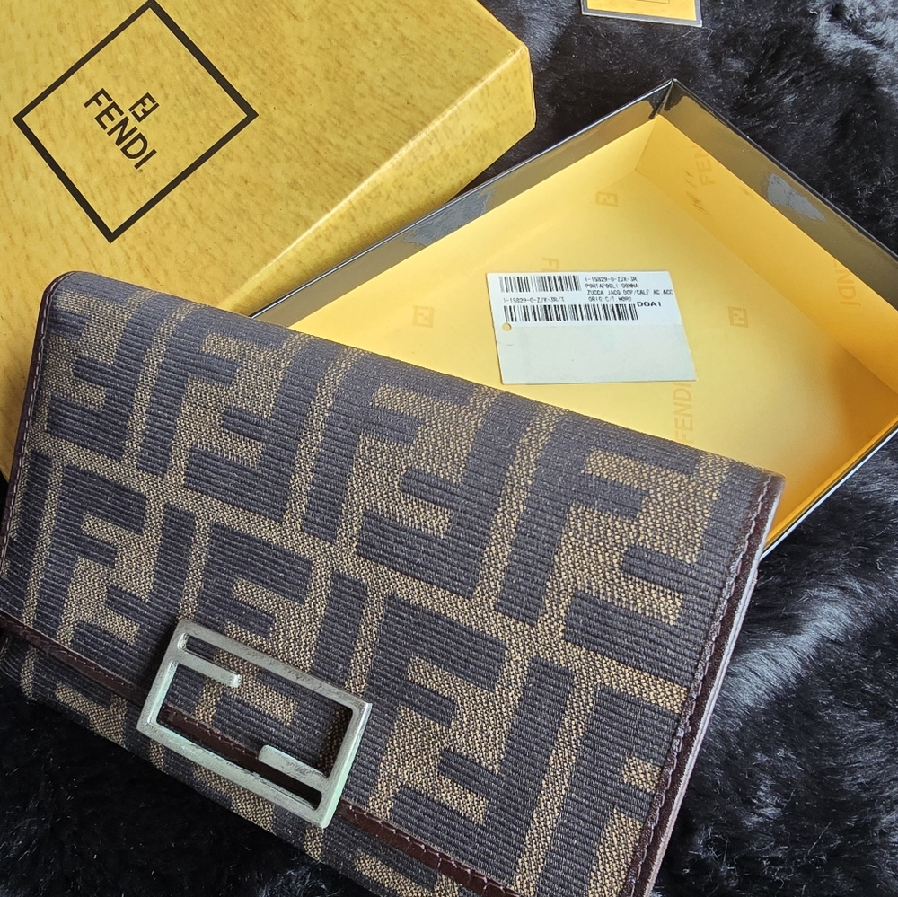 Fendi Monogram Brown and Tan Trifold Wallet - Picture 6 of 16